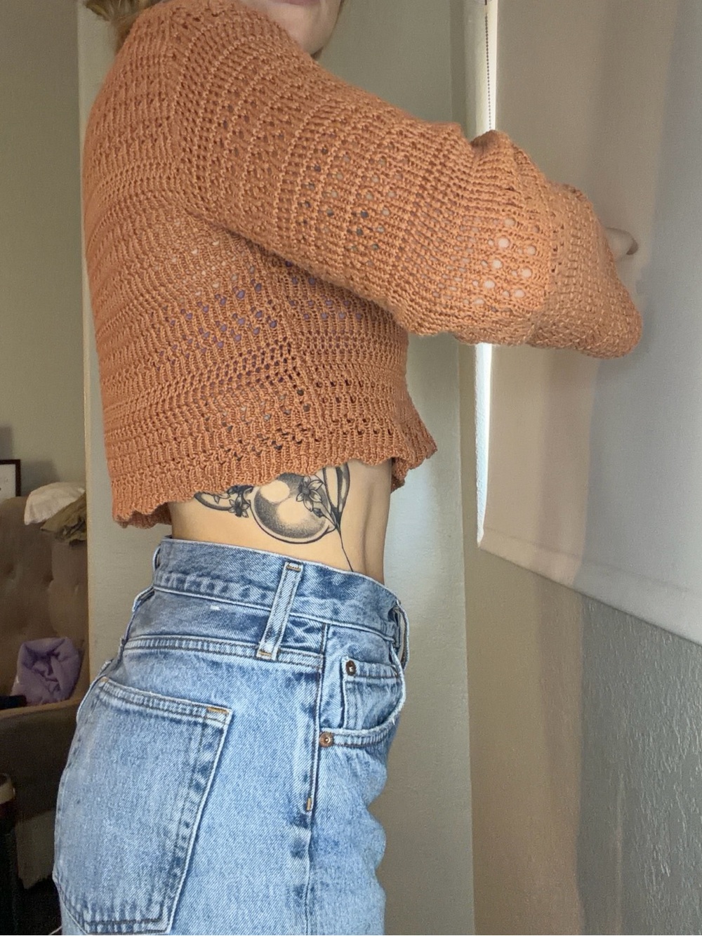 V‑Neck Crochet Crop Top in Rust Brown - Picture 2 of 6